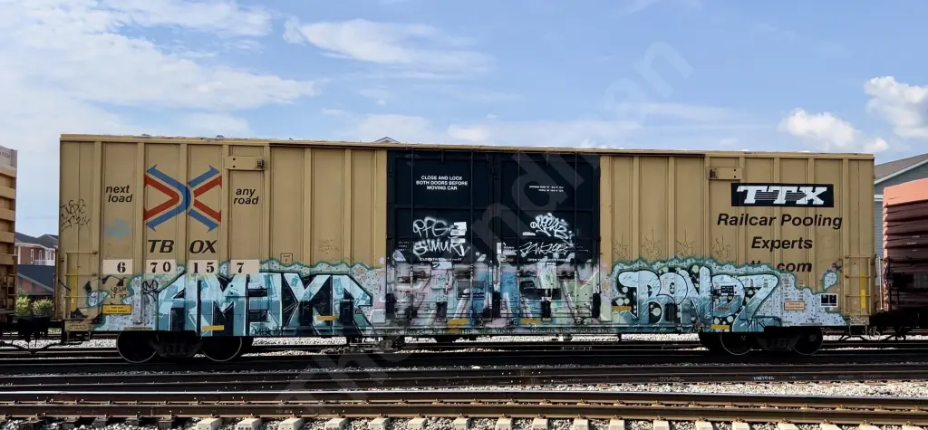 TBOX670157 - NORTH-AMERICA