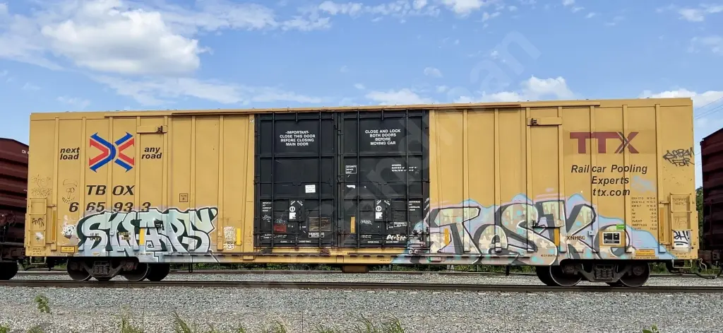 TBOX665933 - NORTH-AMERICA