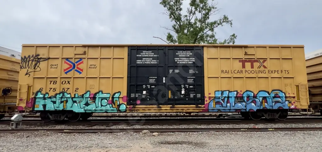 TBOX675572 - NORTH-AMERICA
