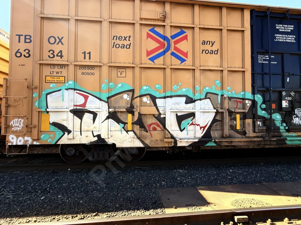 TBOX633411 - NORTH-AMERICA