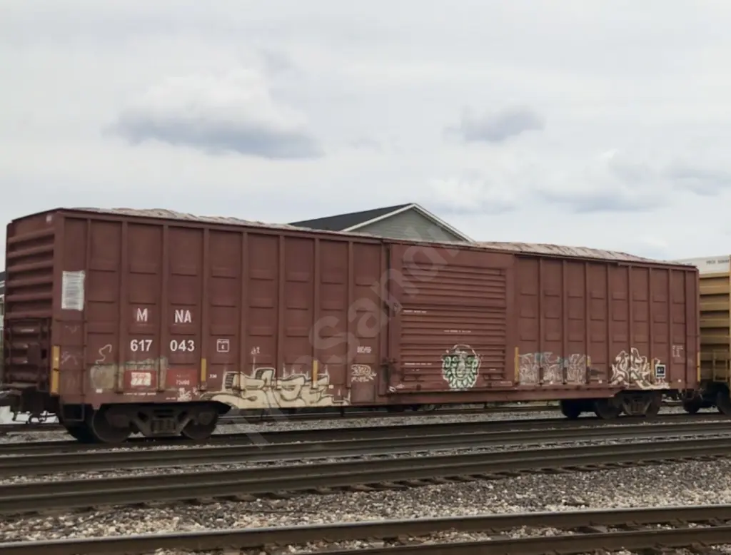 MNA617043 - NORTH-AMERICA