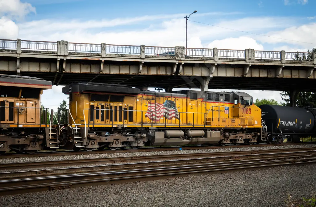 UP7185 - NORTH-AMERICA