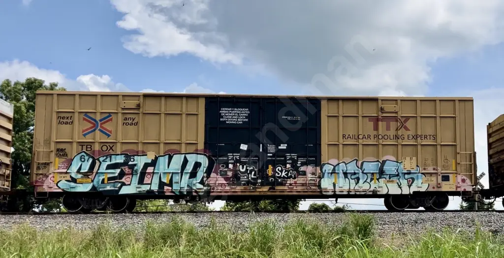 TBOX672136 - NORTH-AMERICA