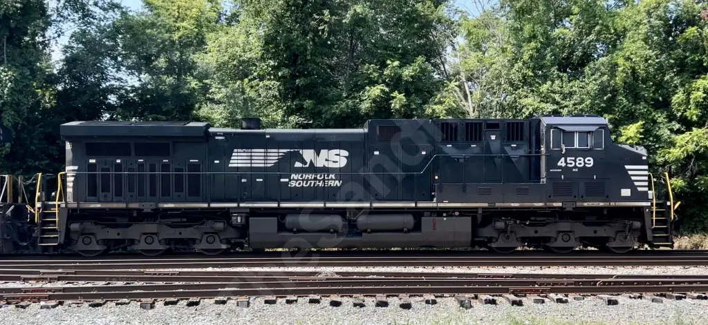 NS4589 - NORTH-AMERICA
