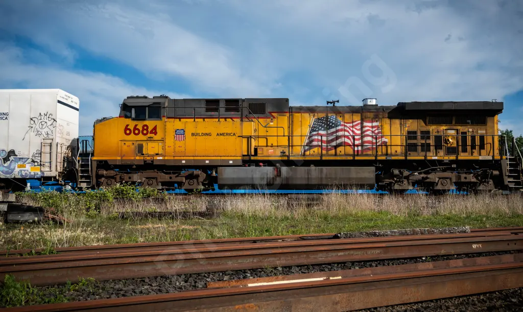 UP6684 - NORTH-AMERICA