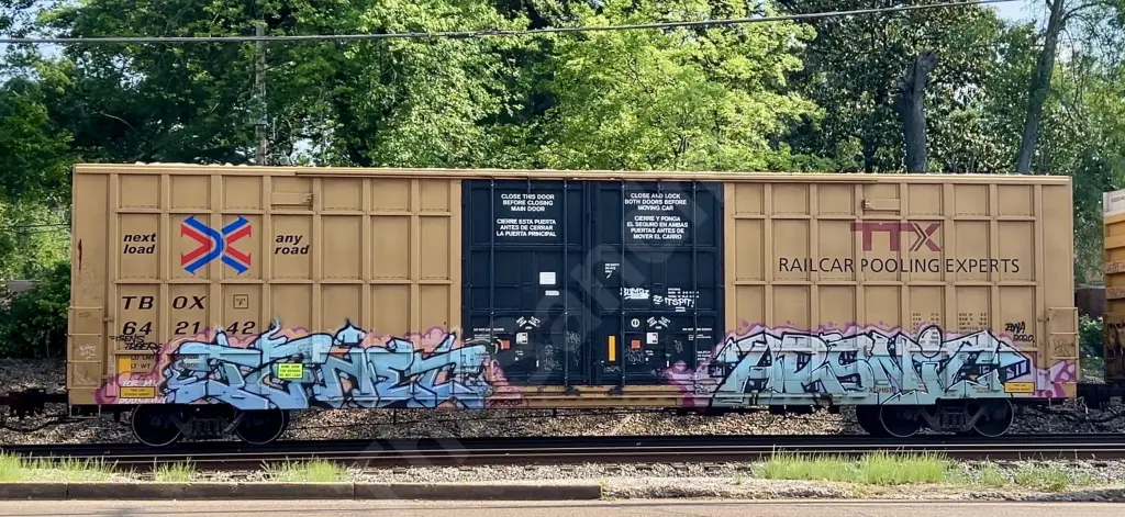 TBOX642142 - NORTH-AMERICA