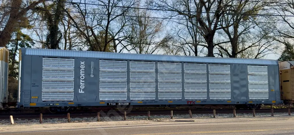 TTGX825208 - NORTH-AMERICA