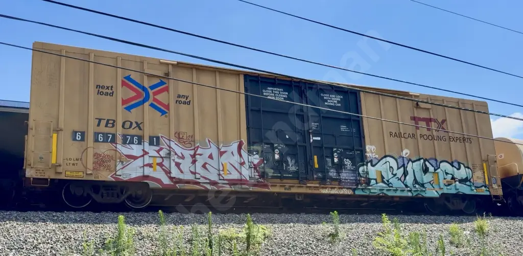 TBOX667761 - NORTH-AMERICA