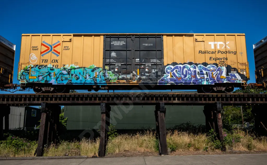 TBOX671107 - NORTH-AMERICA