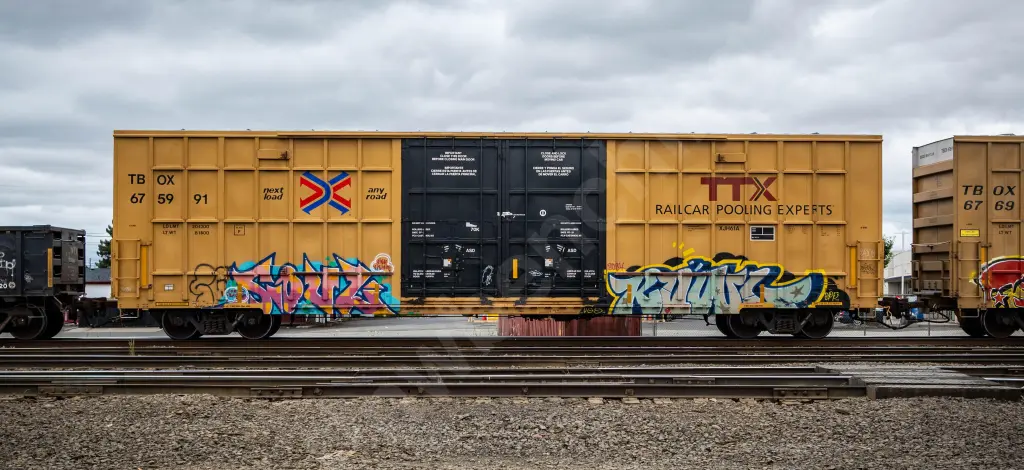 TBOX675991 - NORTH-AMERICA