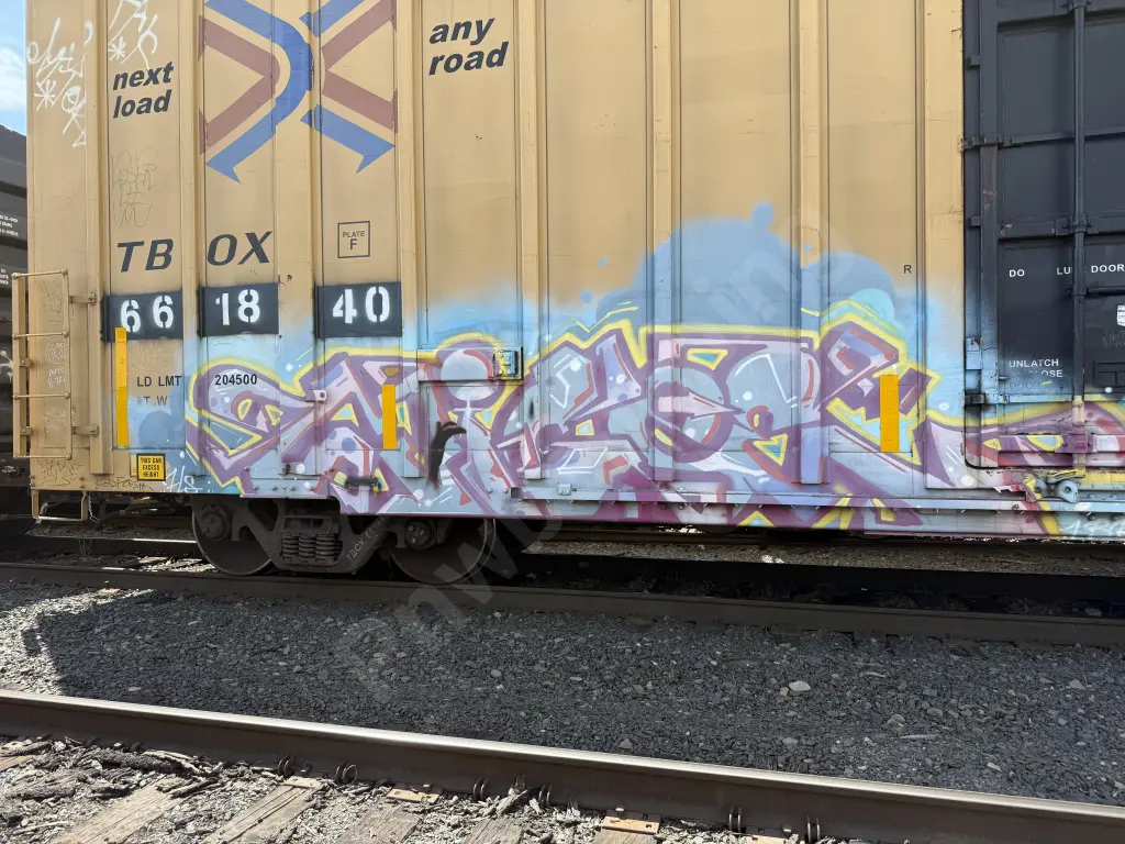 TBOX661840 - NORTH-AMERICA
