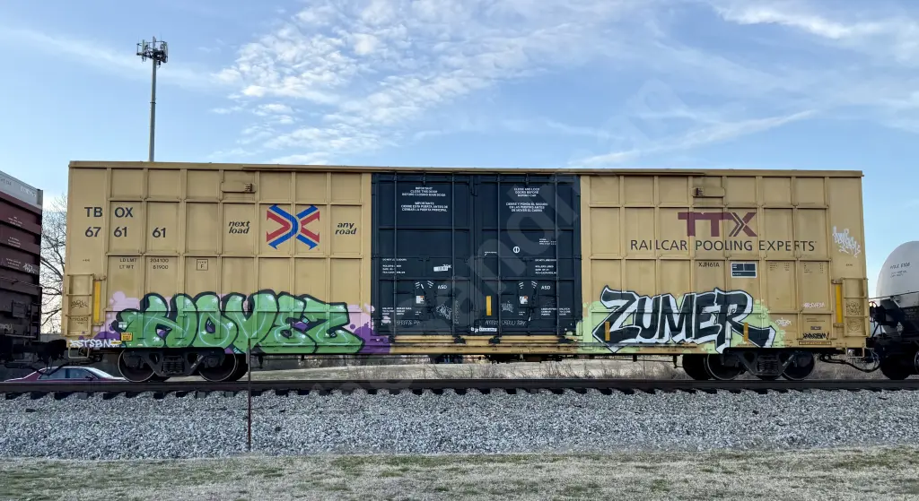 TBOX676161 - NORTH-AMERICA
