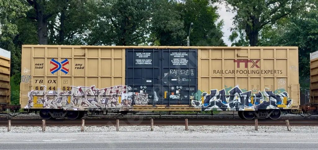 TBOX664452 - NORTH-AMERICA