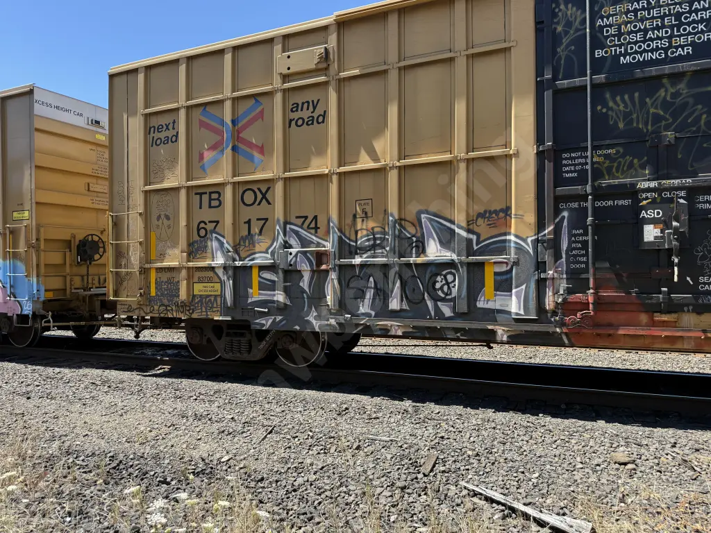 TBOX671774 - NORTH-AMERICA