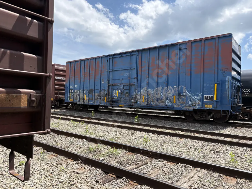 UCRY90390 - CANADA