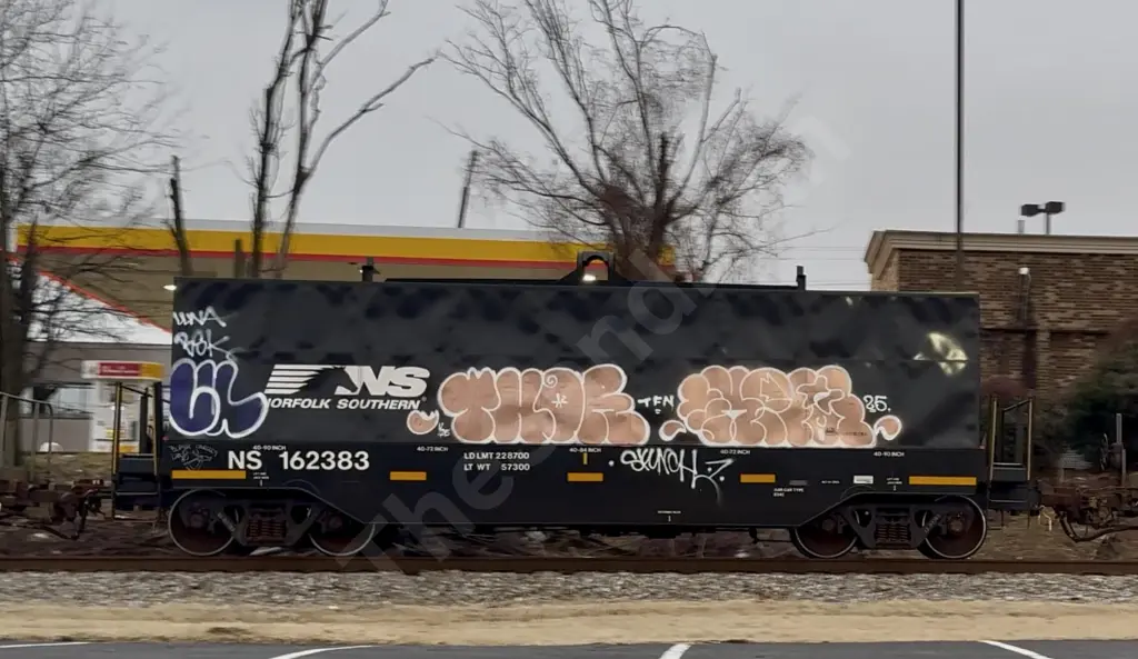 NS162383 - NORTH-AMERICA