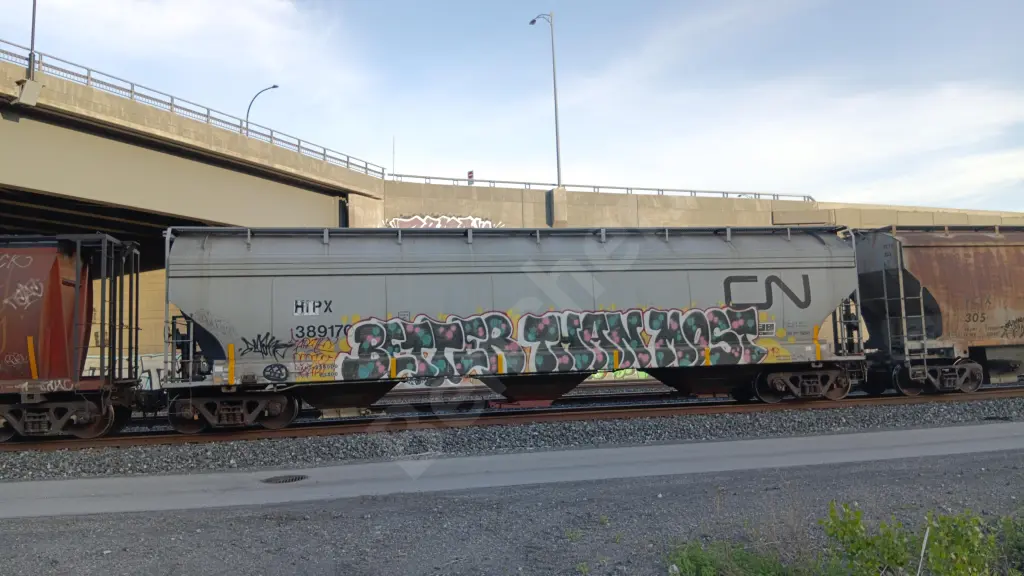 HIPX389170 - CANADA
