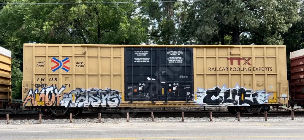 TBOX664171 - NORTH-AMERICA