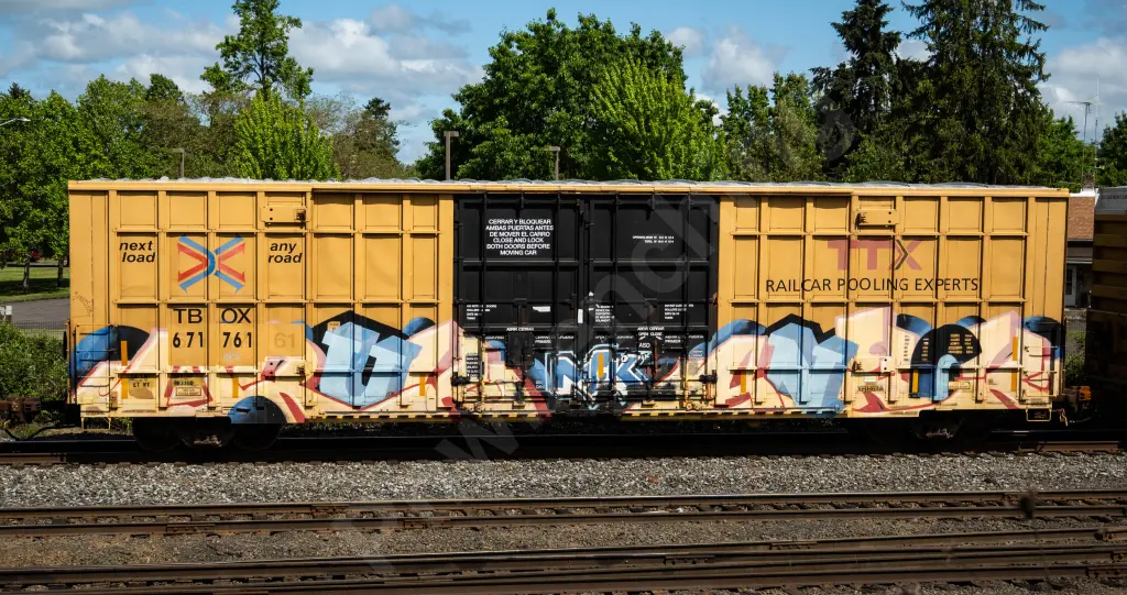 TBOX671761 - NORTH-AMERICA