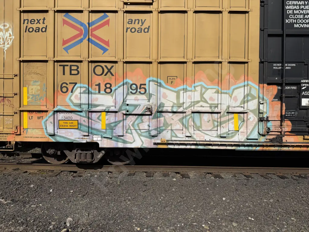 TBOX671895 - NORTH-AMERICA