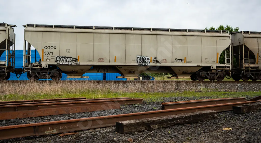 CGOX5871 - NORTH-AMERICA