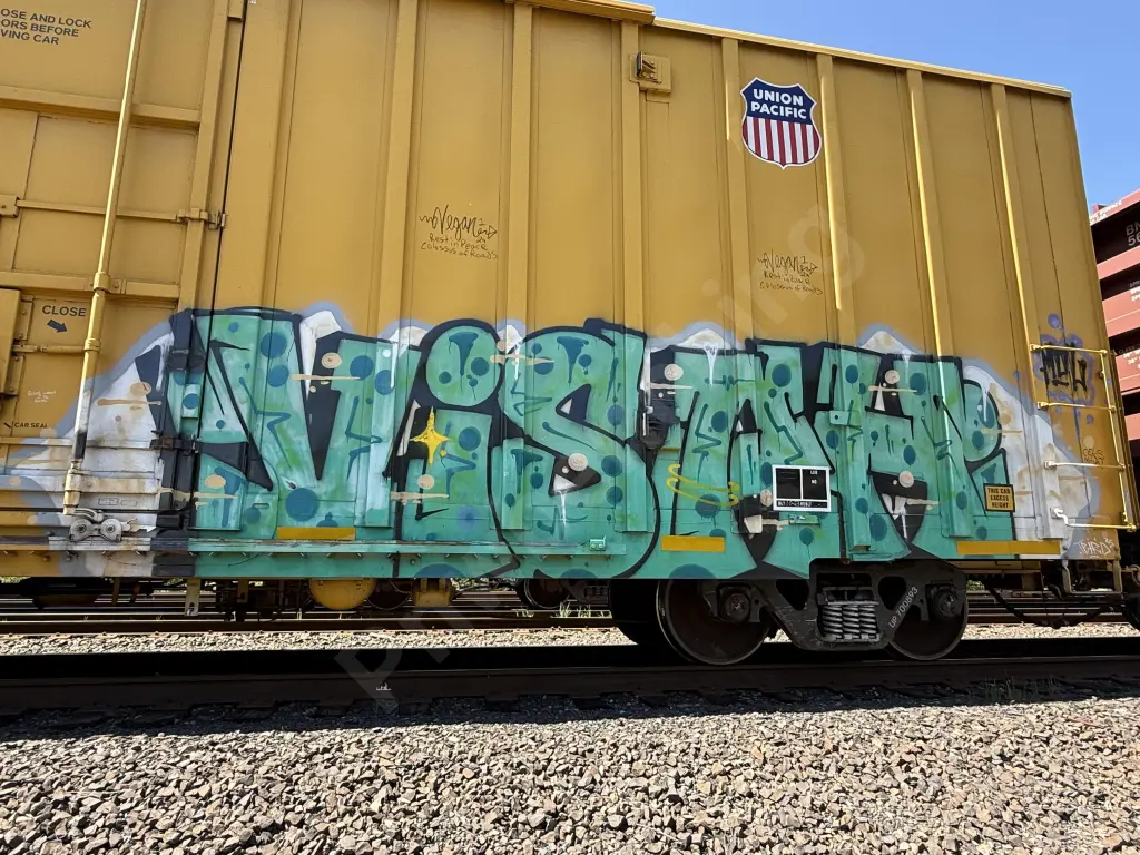 UP700893 - NORTH-AMERICA