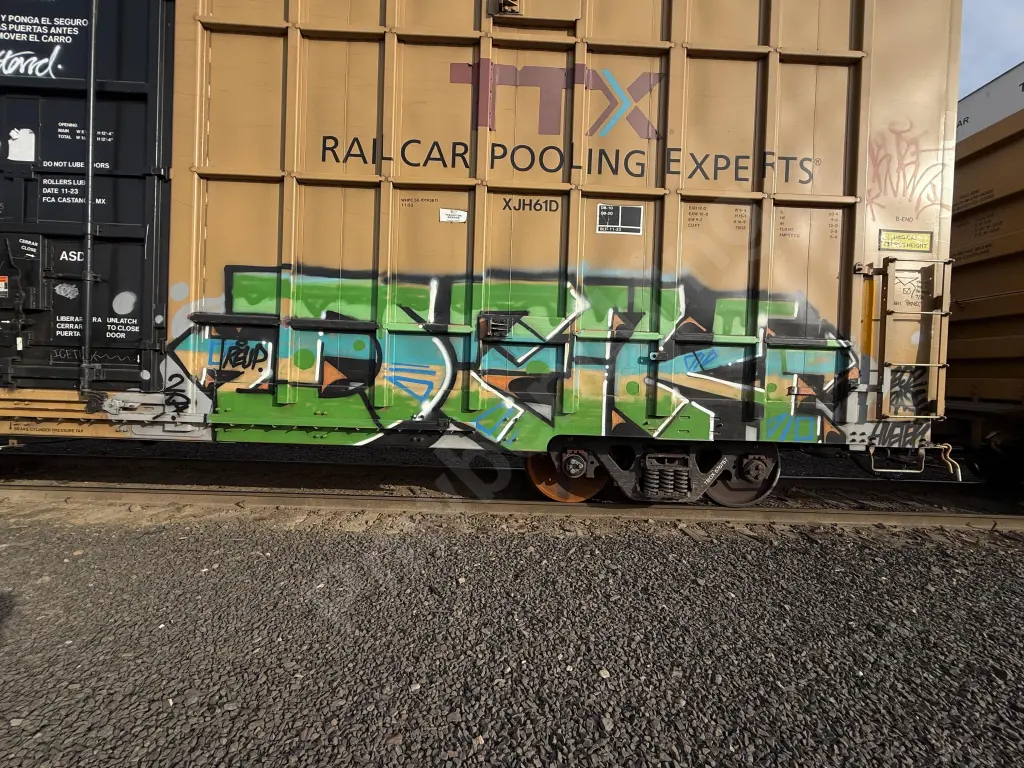 TBOX676757 - NORTH-AMERICA