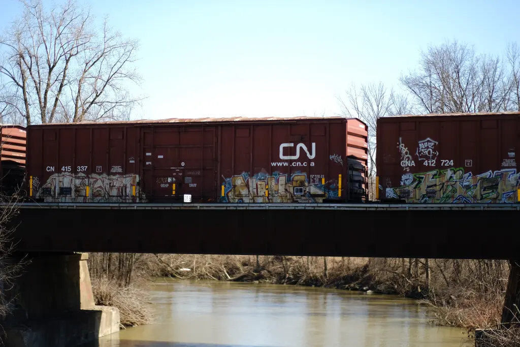 CN415337 - NORTH-AMERICA