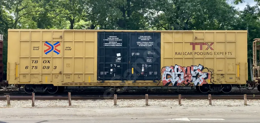 TBOX675093 - NORTH-AMERICA