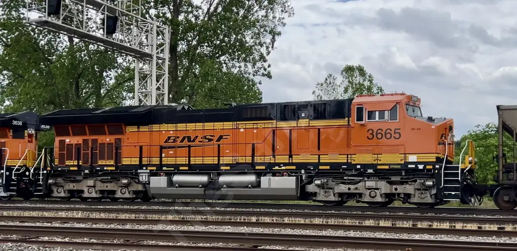 BNSF3665 - NORTH-AMERICA