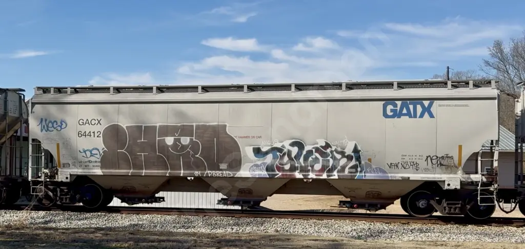 GACX64412