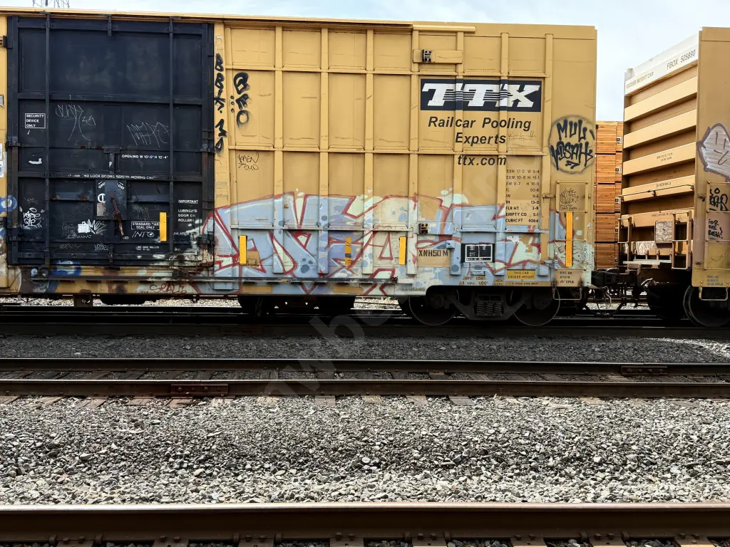 FBOX502336 - NORTH-AMERICA
