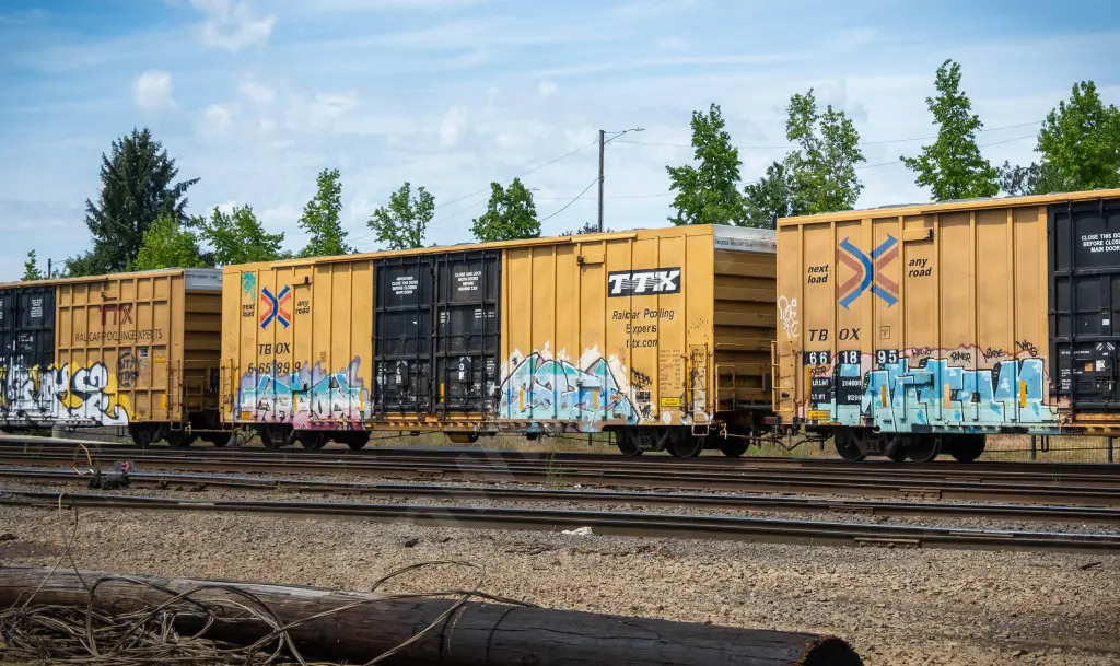 TBOX665899 - NORTH-AMERICA