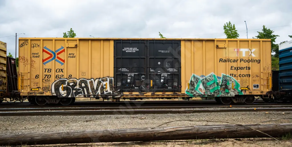 TBOX670628 - NORTH-AMERICA