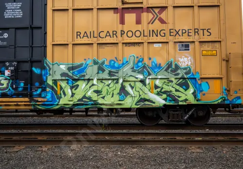 TBOX632861