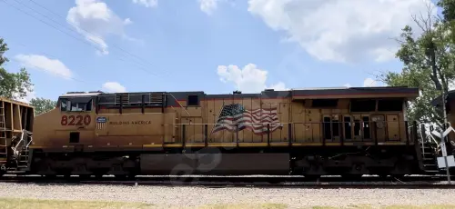 UP8220
