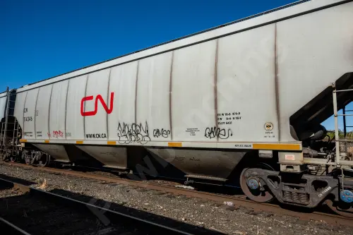 CN114346