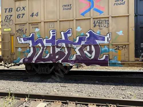 TBOX676744