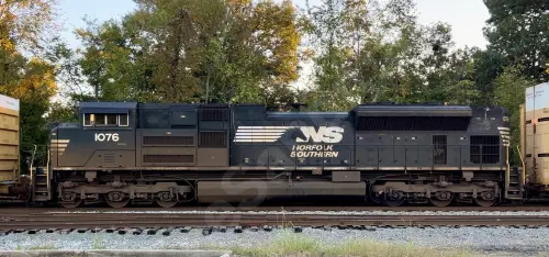 NS1076