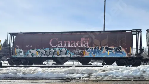 CN111023