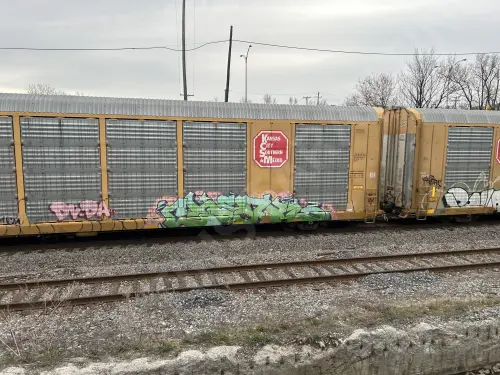 TTGX693883