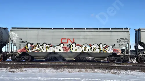 CN115072