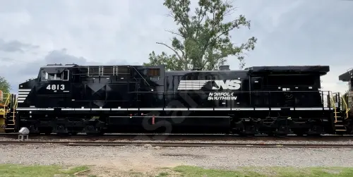 NS4813