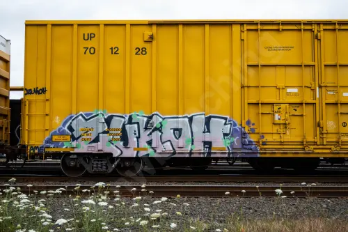 UP701228