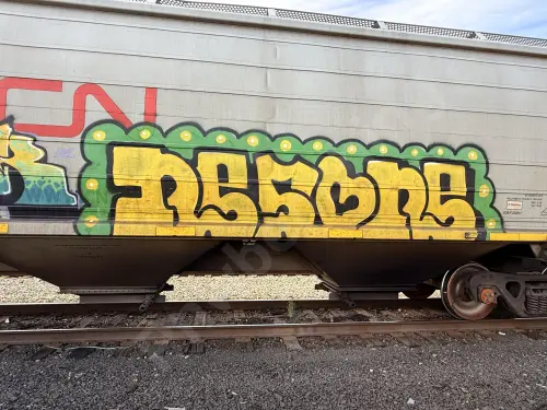 CN115086
