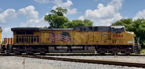 UP6844