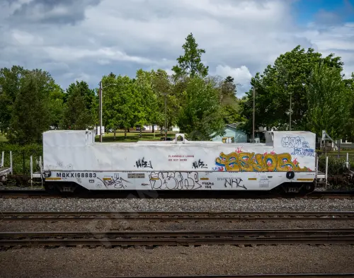 MBKX168883