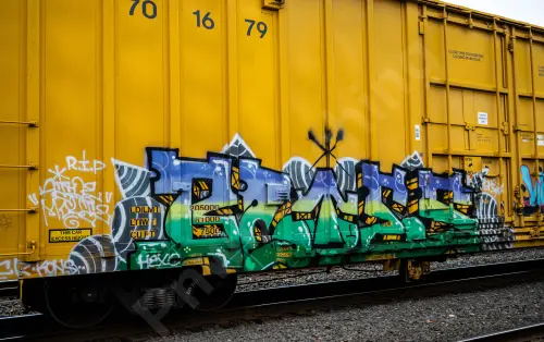 UP701679