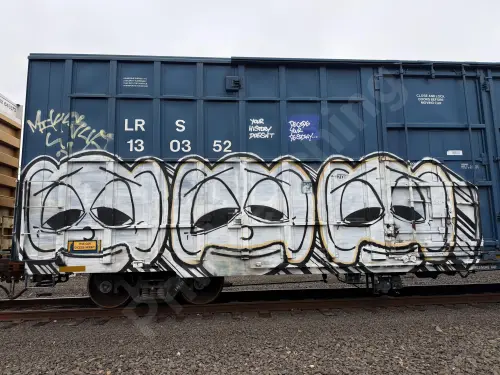 LRS130352